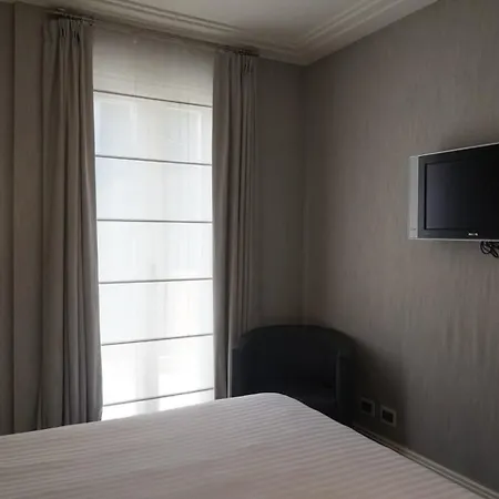 曼奇诺街12号酒店 4*